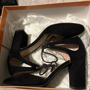 Unisa Black heels size 9.5